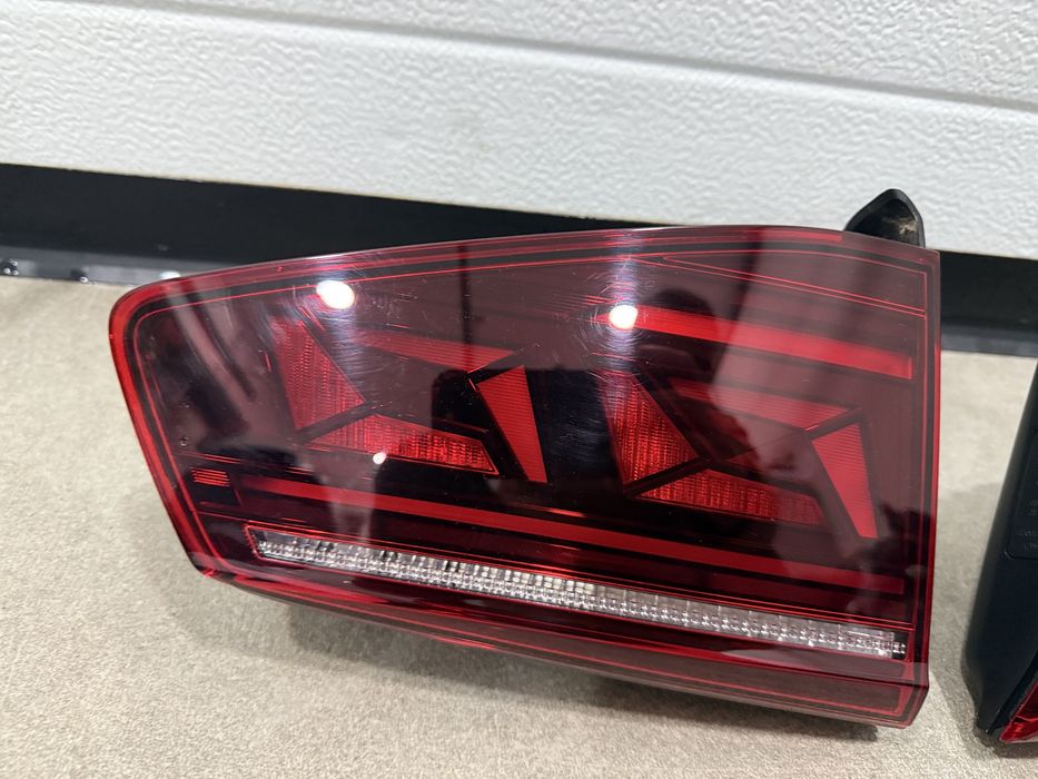 Lampa  LED spate   ( Matrix) VW  Brdak B8 Stanga / dreapta