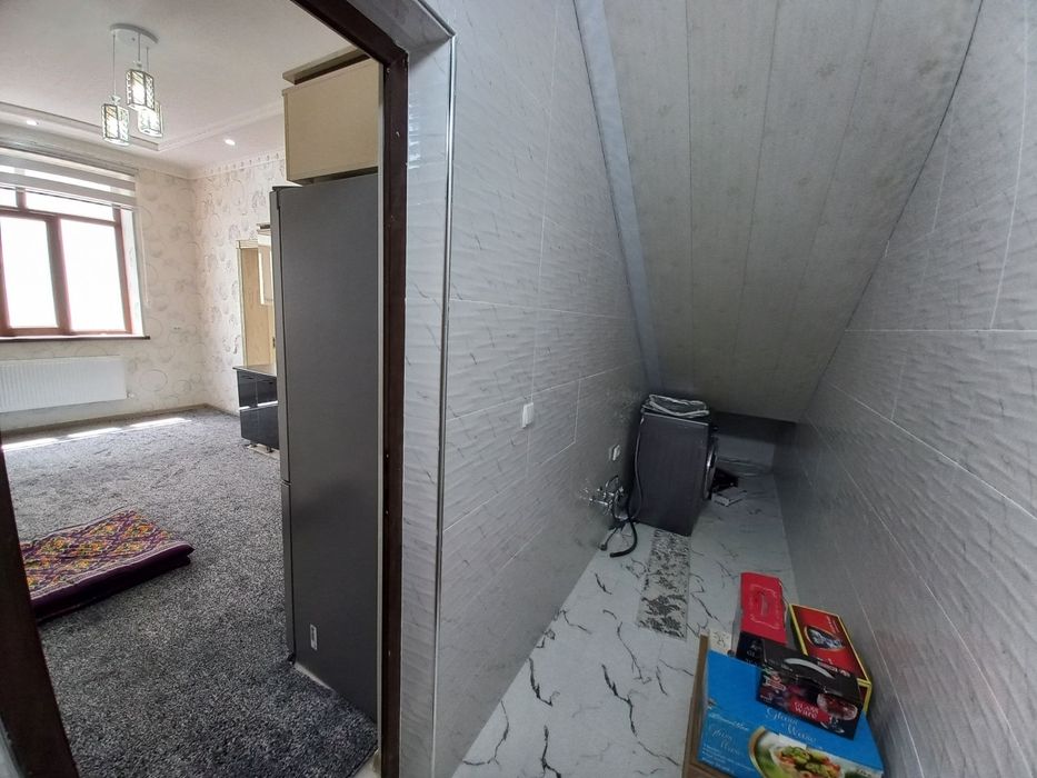 Таун хаус 4 хоналик Аэропортда жойлашган.Агентство