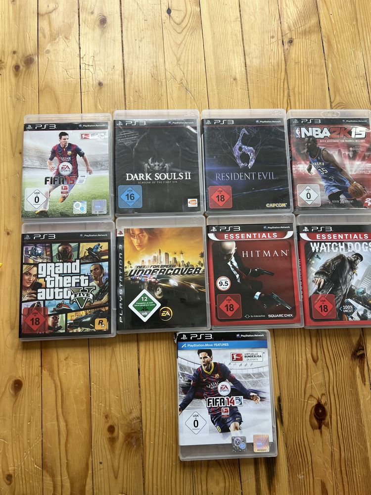 PlayStation 3 PS3 + 2 джойстика + 7 игри