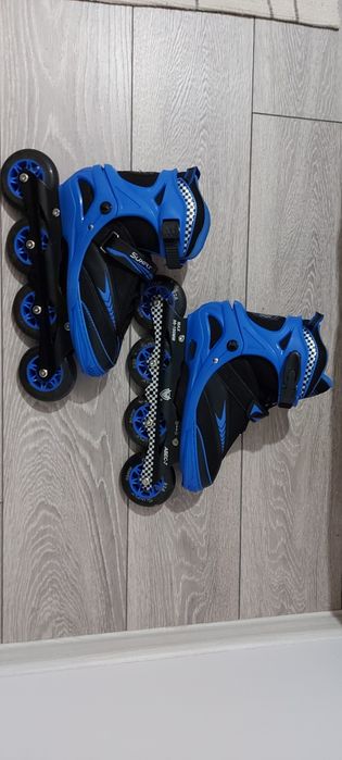 Vând role extensibile 39-42