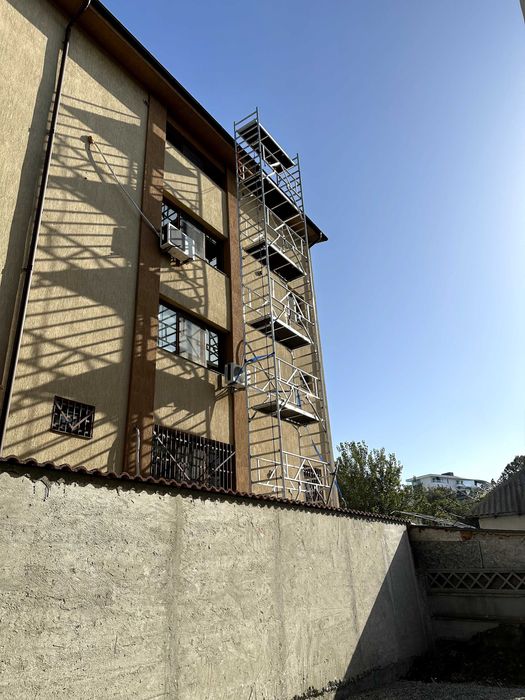 Inchiriez Schela Aluminiu Roti Modulara Mobila - Schela Fatada - Scara