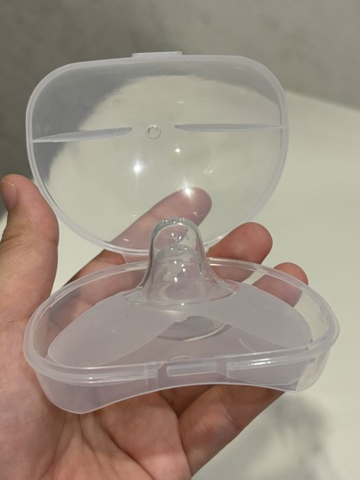 Накладки на груди, соски