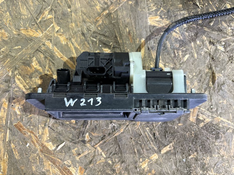 Mercedes w213 Е класа Комби Брава Дръжка Механизъм За Заден Капак