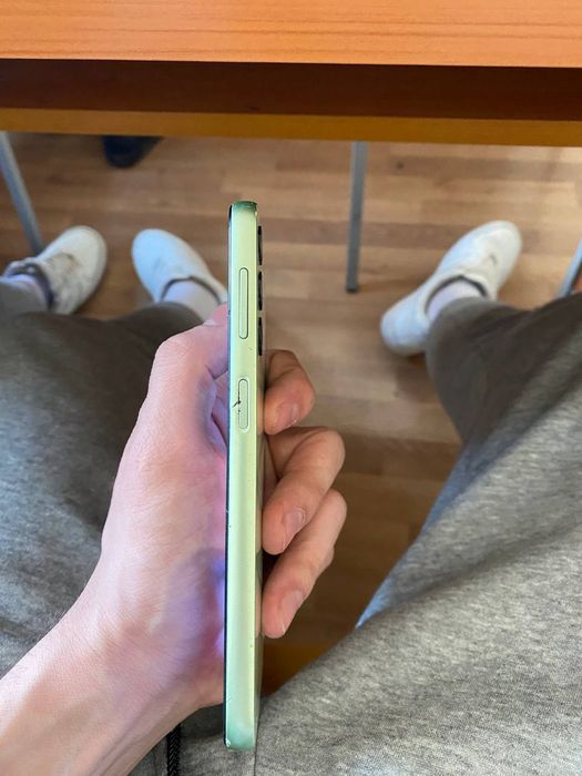 Samsumg a24 kafolati bilan