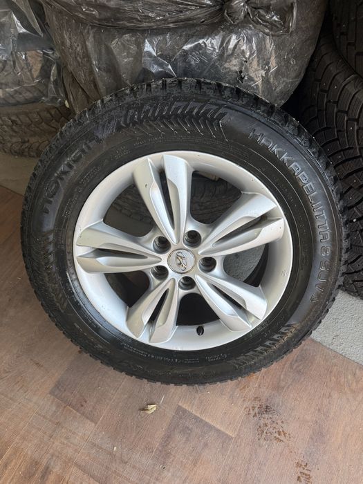 Комплект покрышки с дисками от Hyundai Tucson