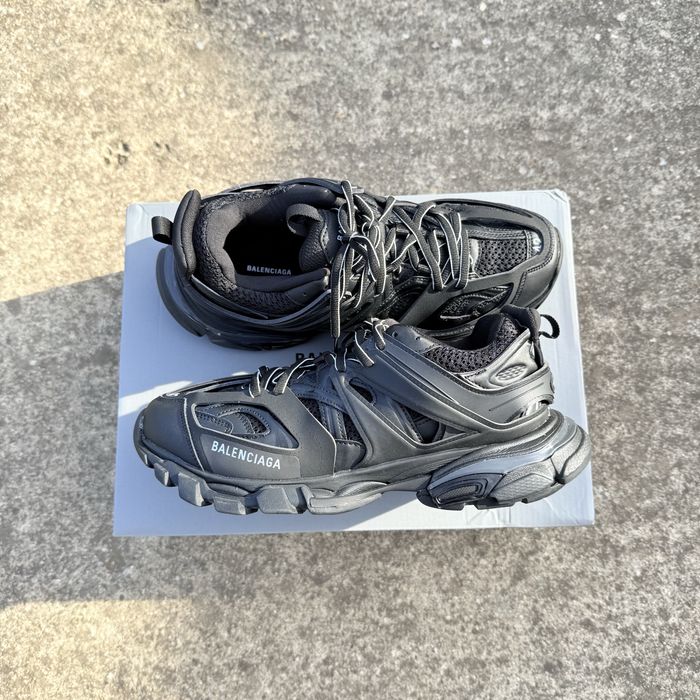 Balenciaga Track Black