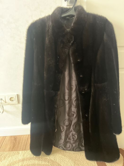 Продам шубу норковую