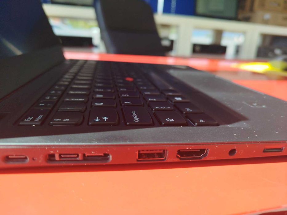 Lenovo T490 лаптоп