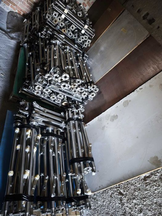 Парапети и колонко неръждавейка за тераси и стълбища