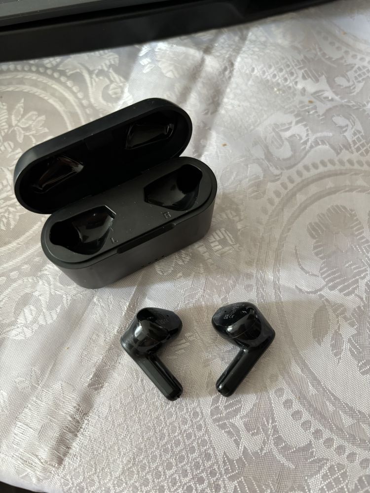 Casti JVC true wireless earbuds