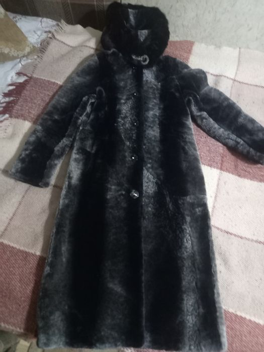 Продам  мутоновую шубу