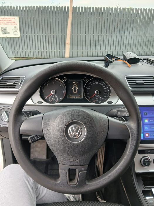 Se vinde Volkswagen Passat B7