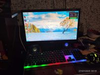 Damashni kompyuter Sotiladi Srochni Holati Yangi Keys