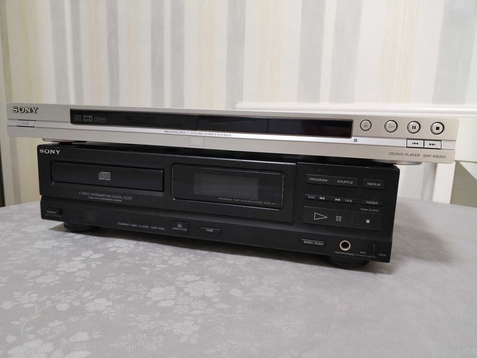 CD Sony CDP-M19 si CD/DVD Sony Player DVP-NS355