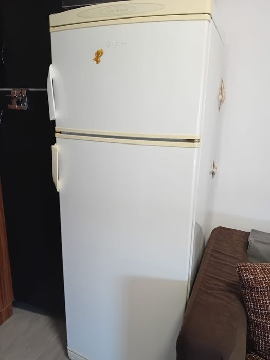 Vând frigider în perfecta stare de funcționare