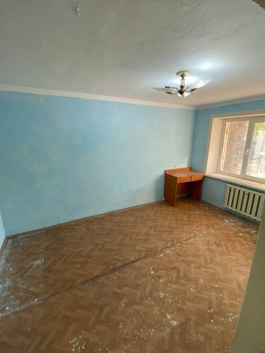 Чиланзар 5 кв. 1/1/4 Кирпич. Отдельный Вход.