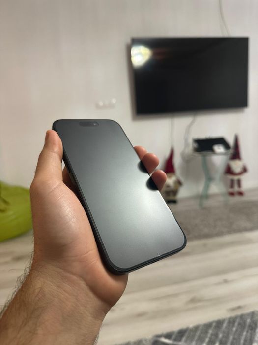 Iphone 15 Plus baterie 87%