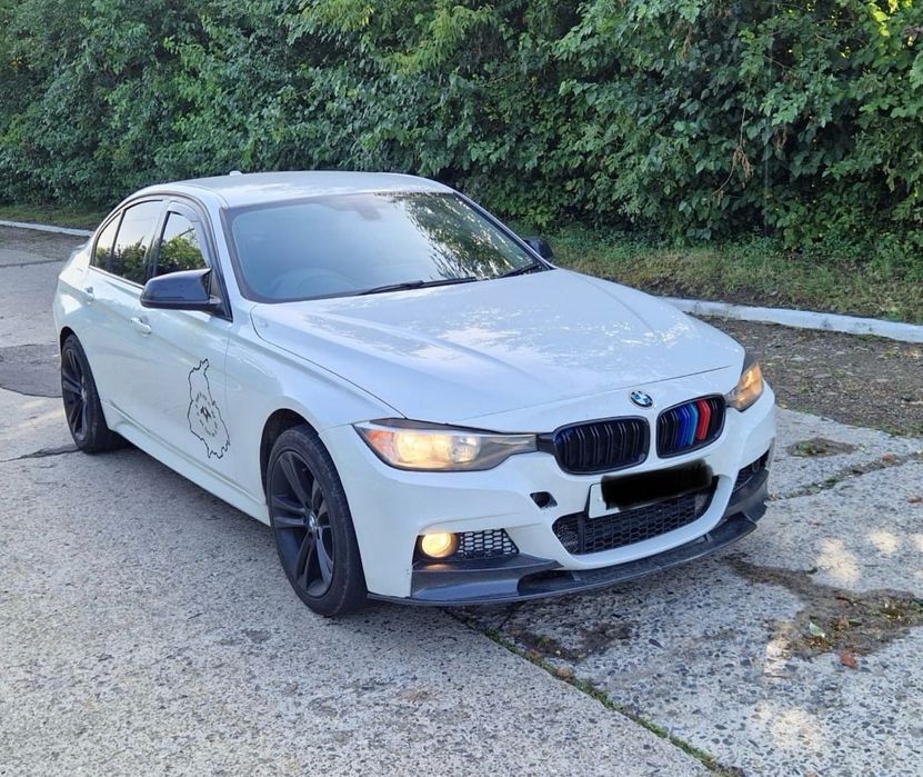 Dezmembrez bmw seria 3 f30 M  2.0 3.0 capota trager aripa bara motor