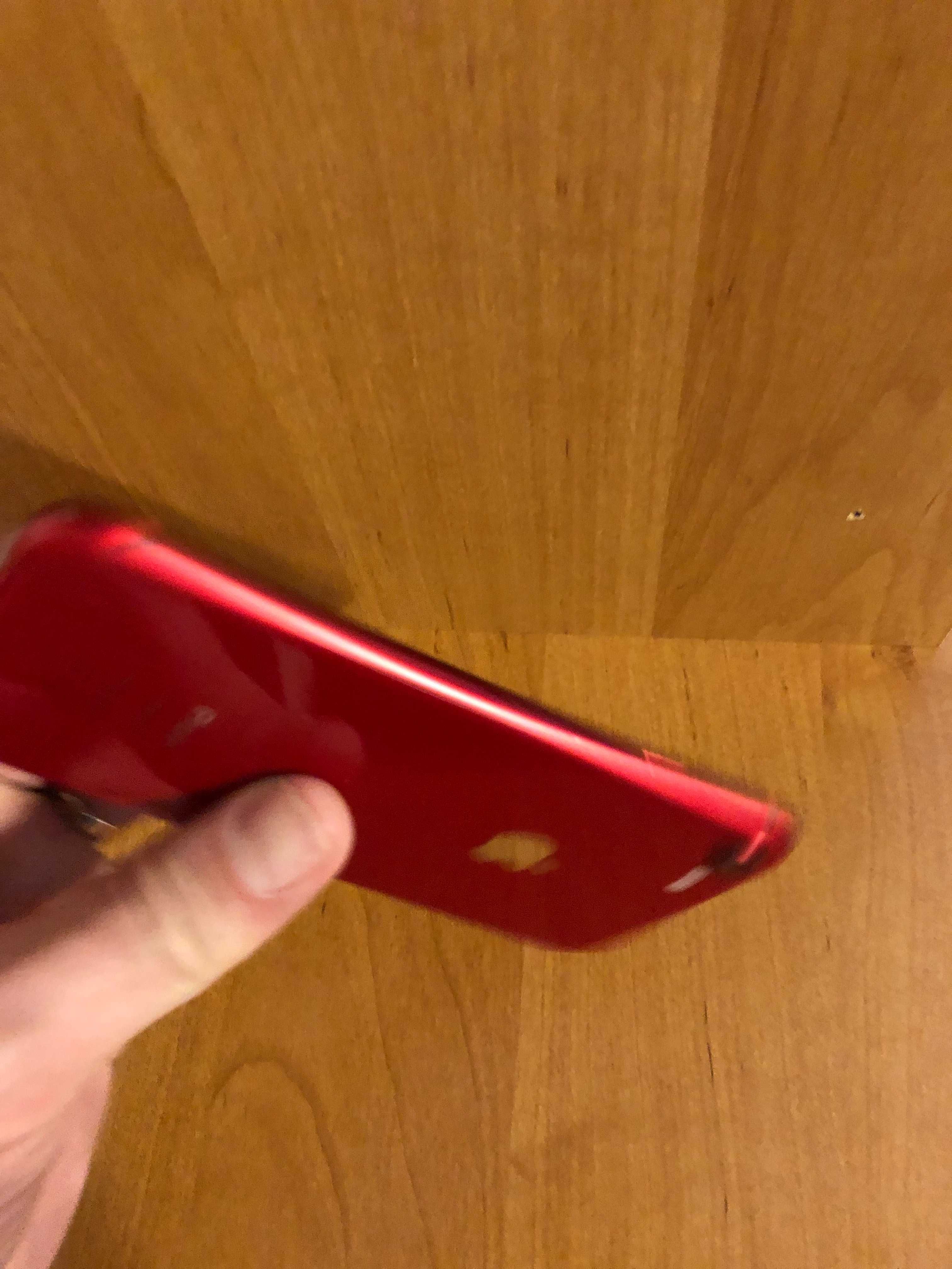 iPhone 8 Red 64Gb в перфектно състояние