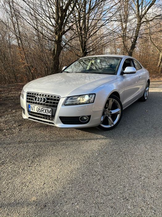 Vând audi A5 masina merge si arată foarte bine.detalii pe WhatsApp