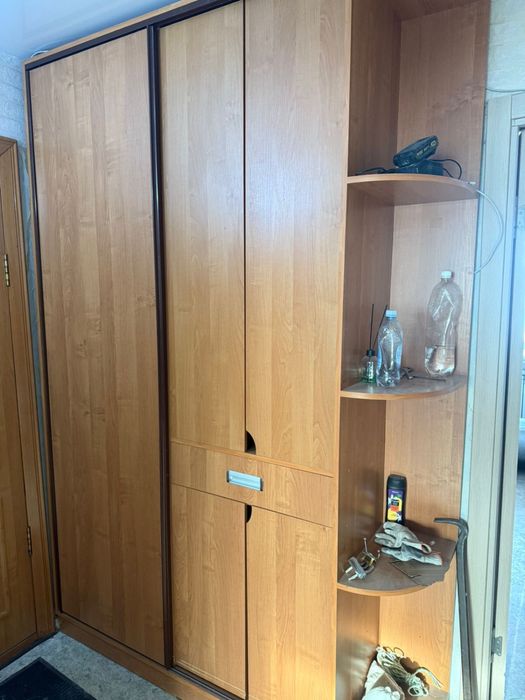 Продам шкаф для прихожей