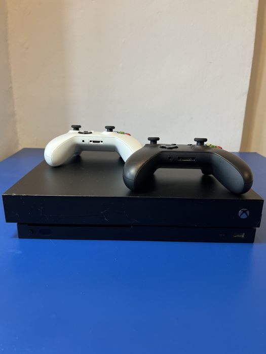 XBOX One X 2 manete