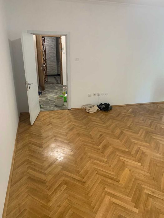Продава се Многостаен апартамент в Бургас, Център - 110 кв.м за 1442 €/кв.м - Снимка #7