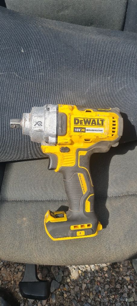 DeWalt DCF894 гайковерт