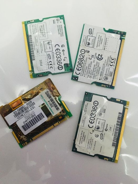 { 4 }Intel PRO/Wireless 2200BG