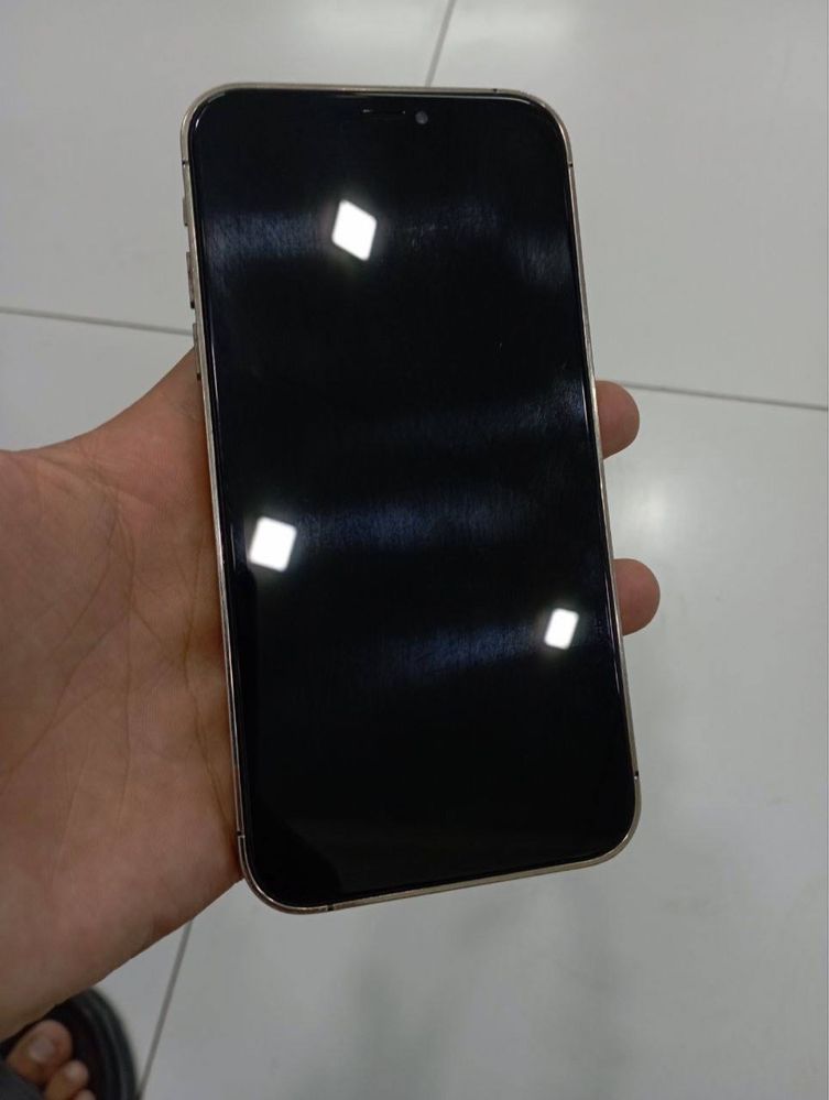 Iphone Xr 13 pro max korpusada