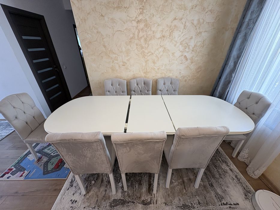 Masa extensibila lemn masiv plus 8 scaune