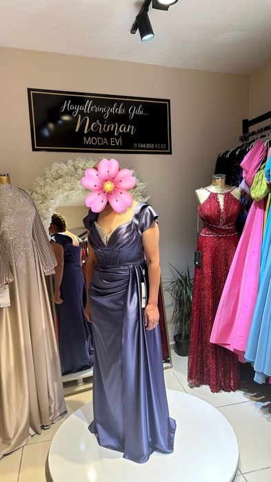 Дълга тъмносиня официална рокля