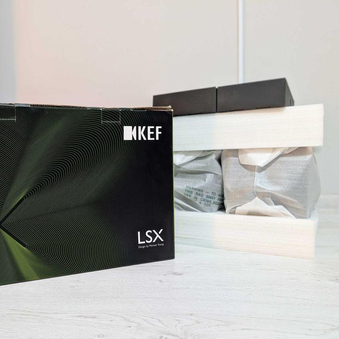 Boxe active KEF LSX. Black. Pachet complet!