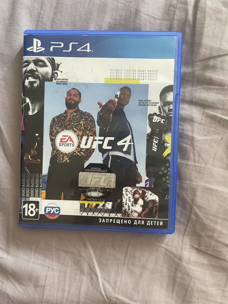 UFC 4 PS4 — диск и коробка в отличном состоянии