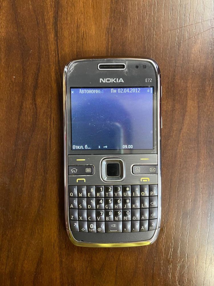 Продается Nokia Е72