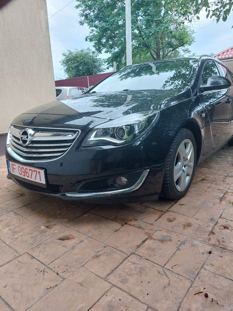 Opel insignia  sports tourer sw 2014