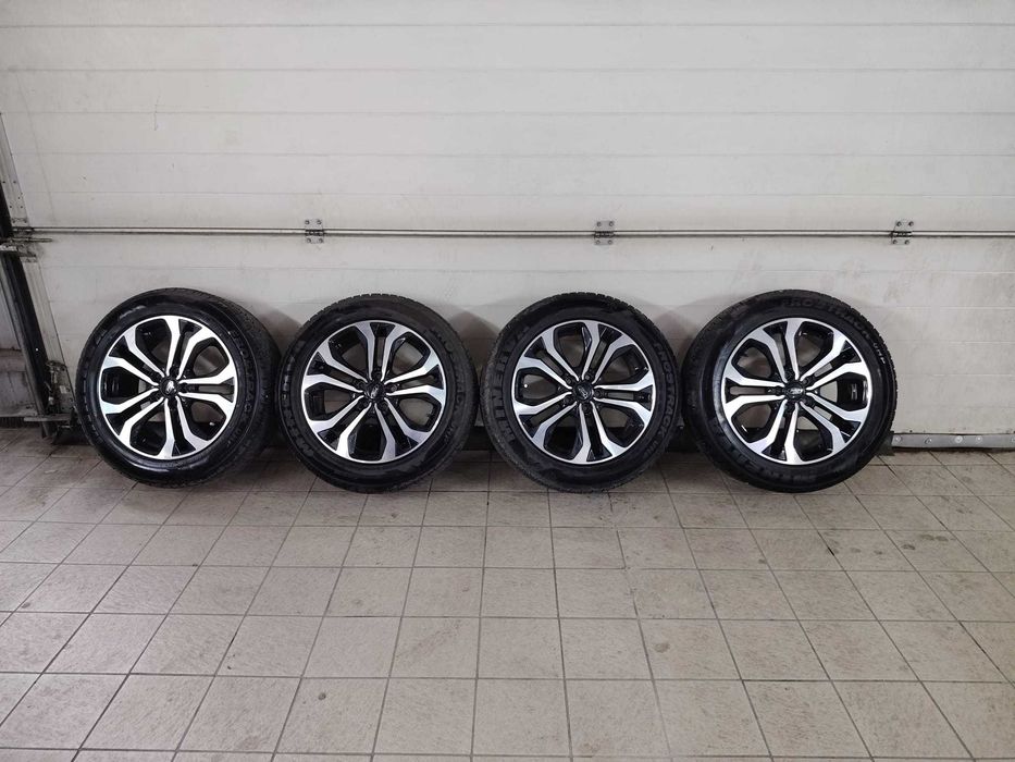 Roti complete cu anvelope iarna Ford Puma