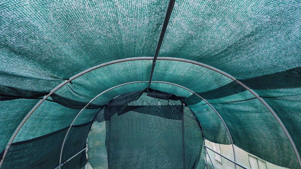 Продавам оранжерия 4х2.5х2.5