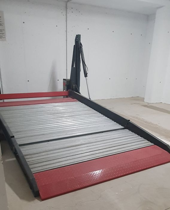 Sistem parcare tip Klaus