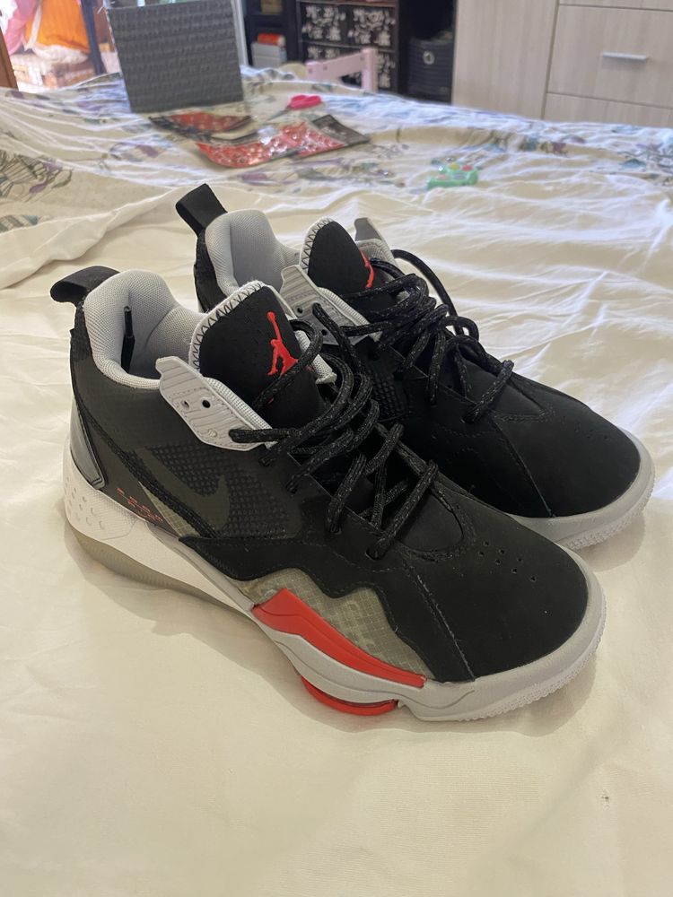Оригинални маратонки Nike Air Jordan