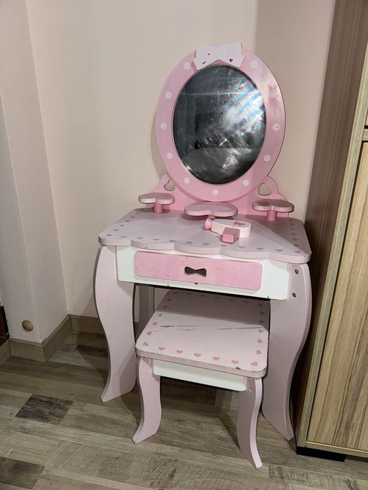 Детска дървена тоалетка