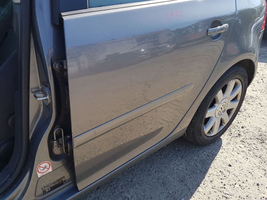 Usa / Portiera Stanga Spate VW Golf 5 Hatchback 2003 - 2009 Cod Culoare LA7T