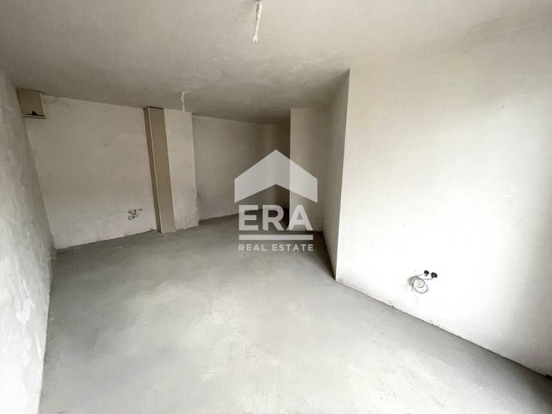 Продава се Двустаен апартамент в Кърджали, Възрожденци - 70 кв.м за 671 €/кв.м - Снимка #4