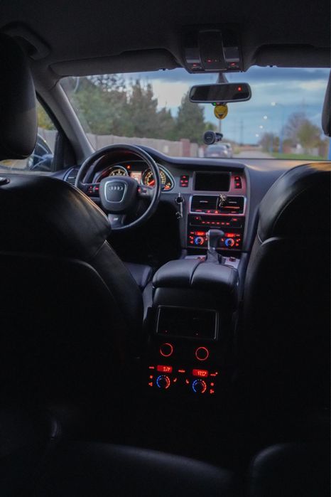 SE VINE Audi Q7  cod motor BUG