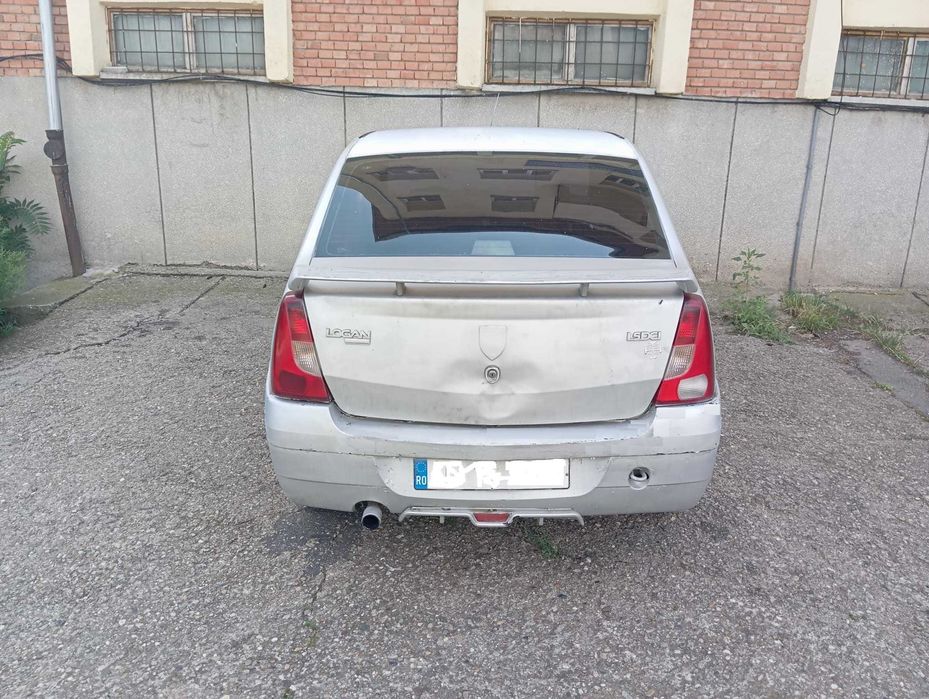 Vand Dacia Logan 1.5 dci, Euro 4. Pret 4500 lei, usor neg.