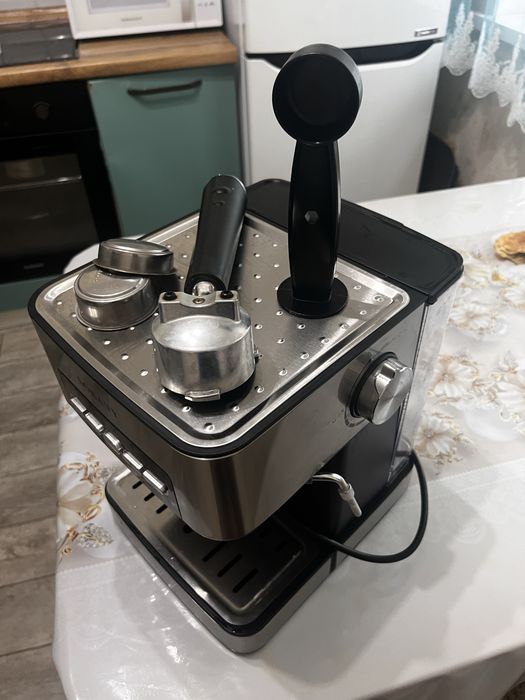 Продам Кофемашину,в хорошем состоянии.