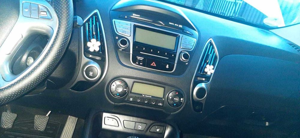 Vând Hyundai ix35