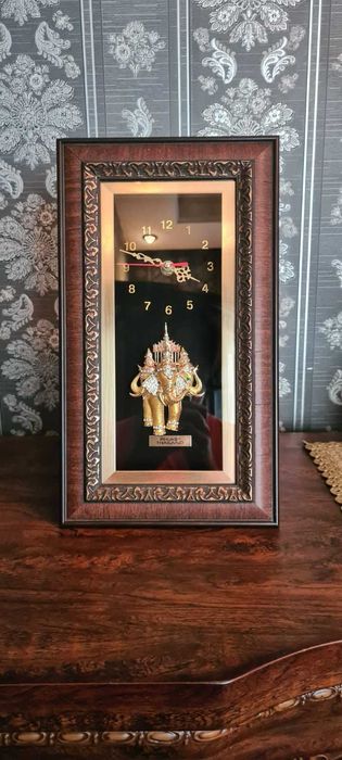 Настенные часы с декоративной композицией “Три Слона”