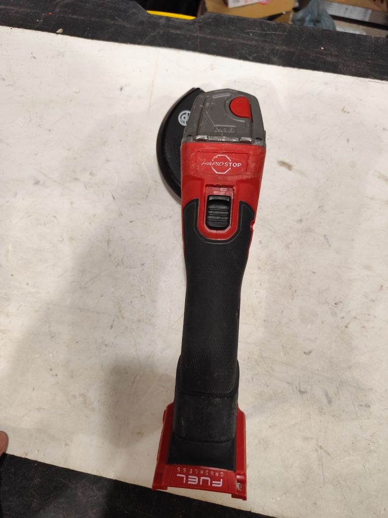 Безчетков акумулаторен ъглошлайф Милуоки Milwaukee M18 ONEFSAG125XB