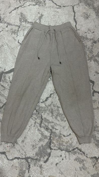 Отдам женские вещи